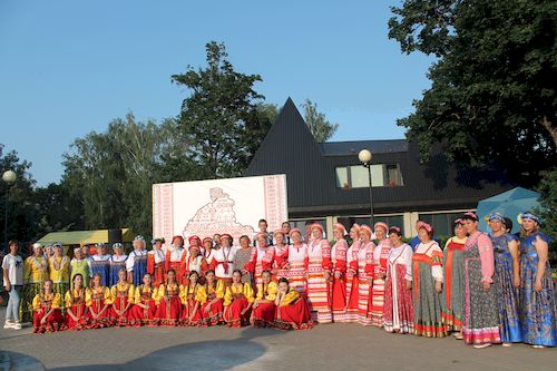 na-strunakh-folklora